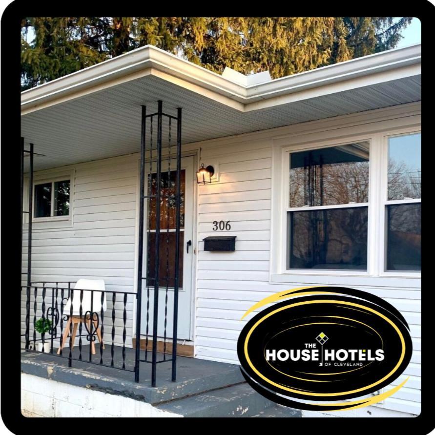 The House Hotels - Erie St. 2 Cuyahoga Falls Buitenkant foto